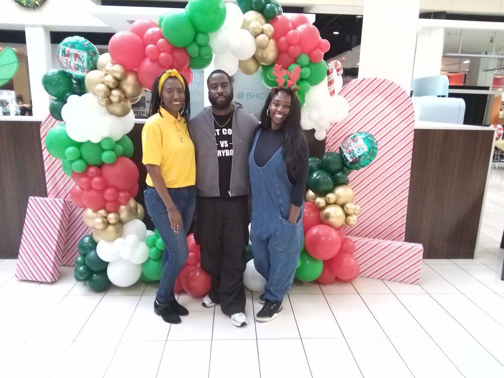 L-R: Bethanee Bryant (VP of CCG, Inc.), Carlton Epic, and Maryan Dorley (Photo by Ricky Richardson)